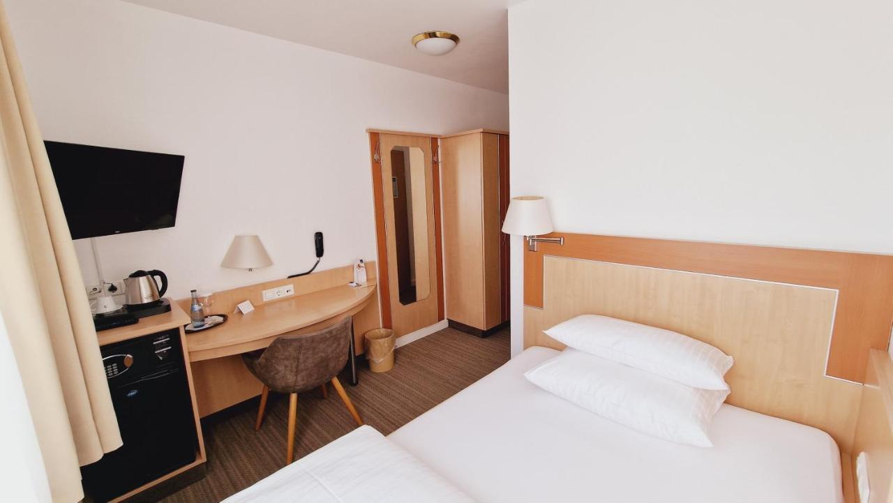 Hotel Garni Superior Metzingen  Exteriér fotografie