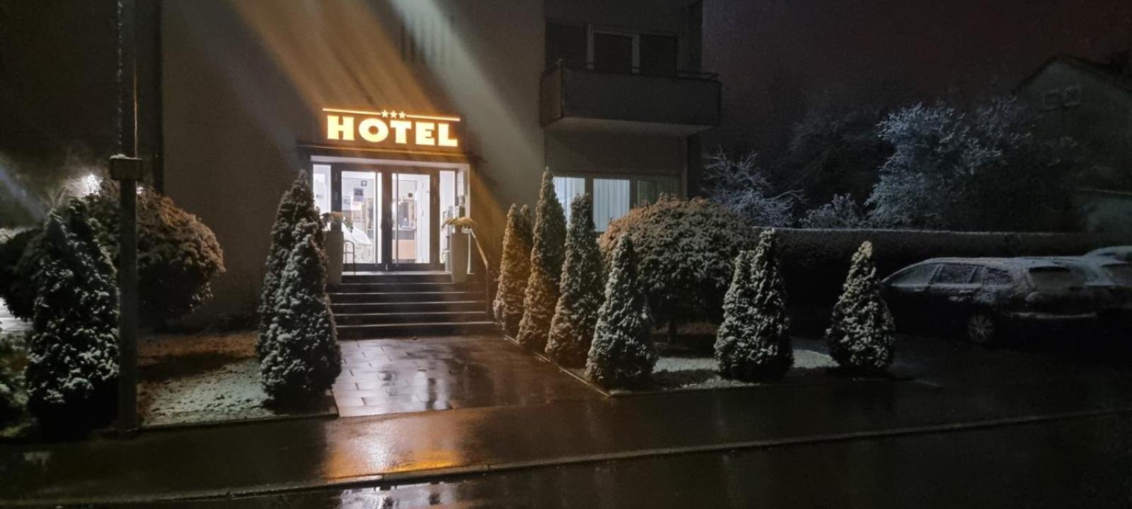 Hotel Garni Superior Metzingen  Exteriér fotografie